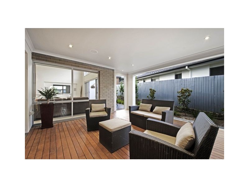11 Gavin Long Street, Franklin ACT 2913
