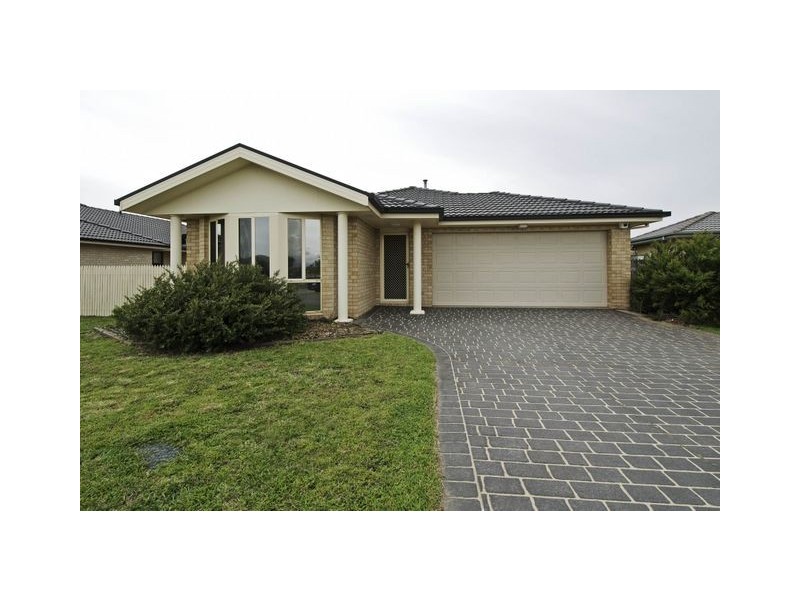 12 Shoobridge Circuit, Dunlop ACT 2615