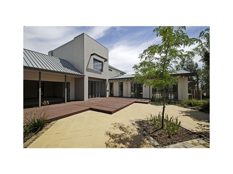 15 Windjana Street, Harrison ACT 2914