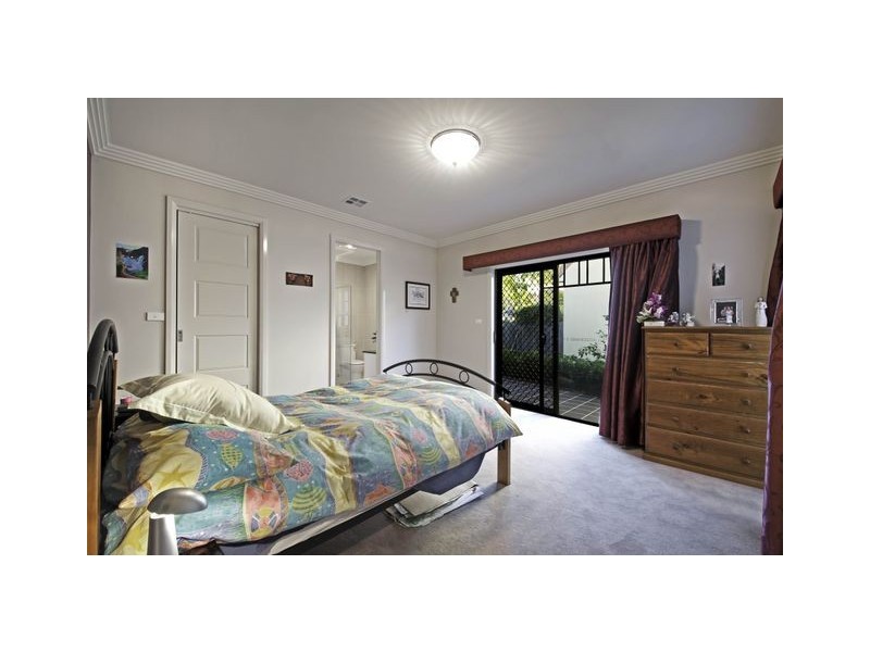 33 Hackett Gardens, Turner ACT 2612