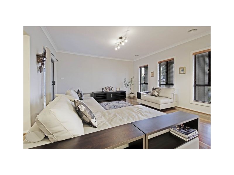 332 Gundaroo Drive, Gungahlin ACT 2912