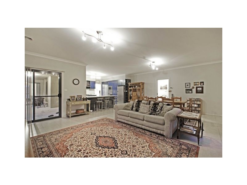 332 Gundaroo Drive, Gungahlin ACT 2912