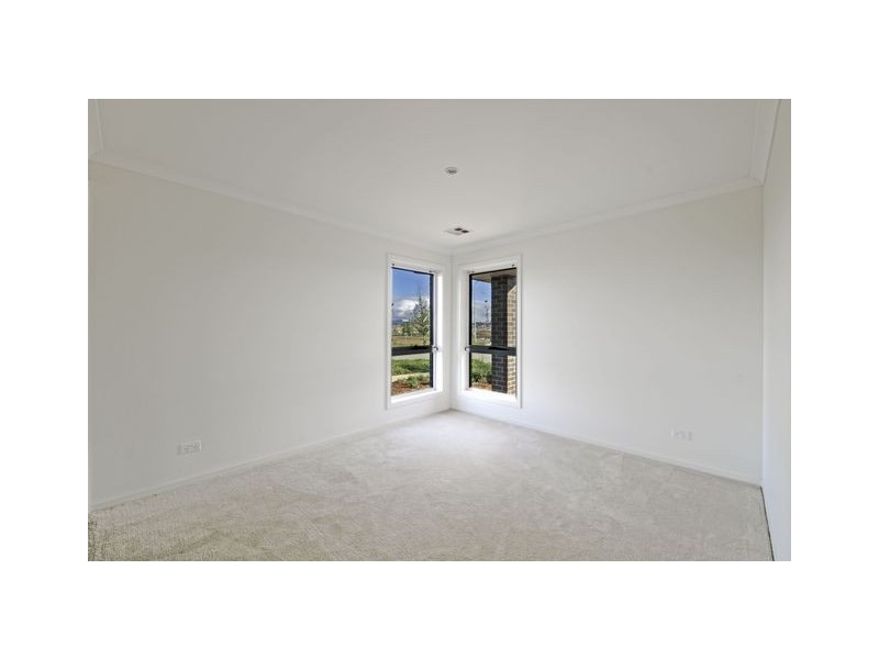 2 Karamu Street, Harrison ACT 2914
