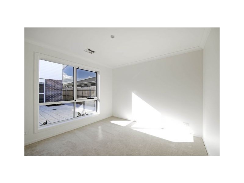 2 Karamu Street, Harrison ACT 2914