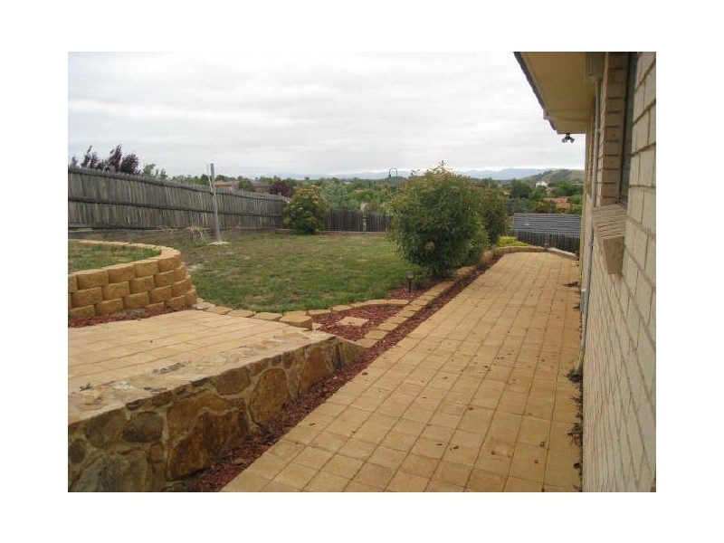 8 Gingera Street, Palmerston ACT 2913