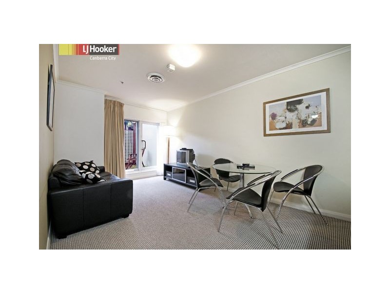 213/2 Akuna Street, City ACT 2601