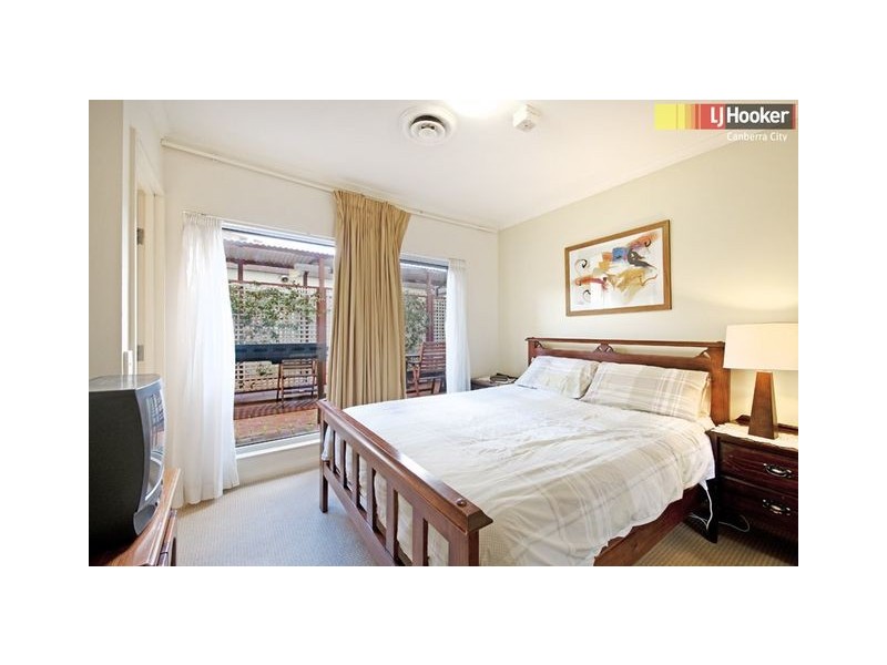 213/2 Akuna Street, City ACT 2601