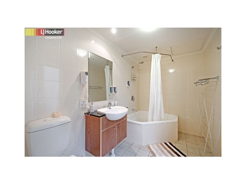 213/2 Akuna Street, City ACT 2601