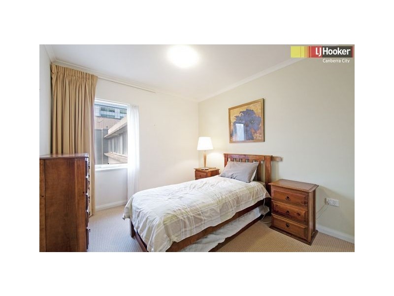 213/2 Akuna Street, City ACT 2601