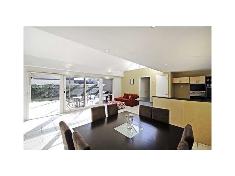2 McKinnon Street, Nicholls ACT 2913