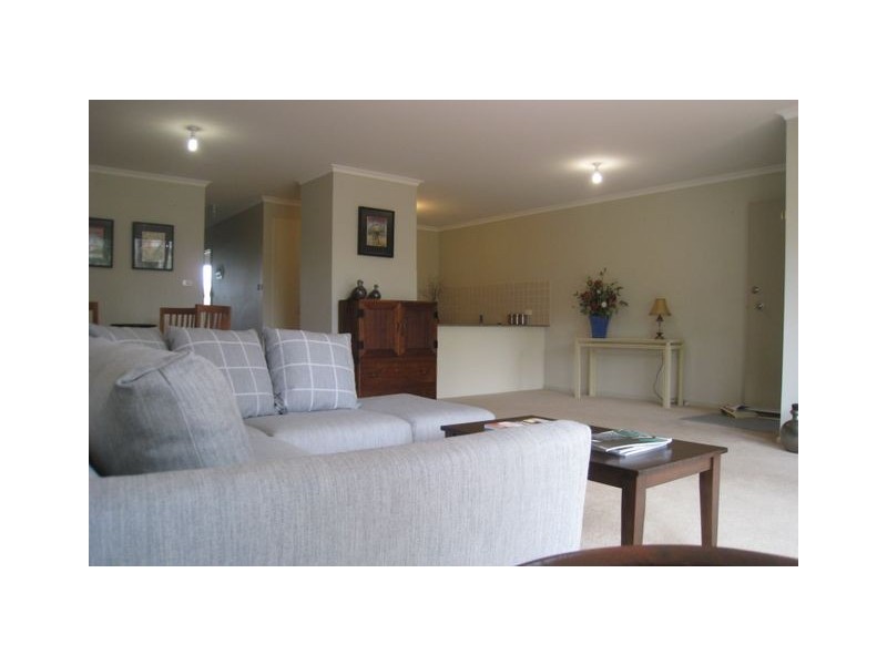 12/20 Federal Highway, Watson ACT 2602