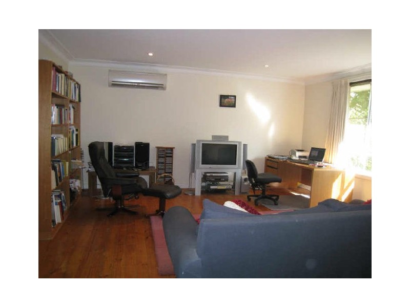 229 Phillip Avenue, Hackett ACT 2602