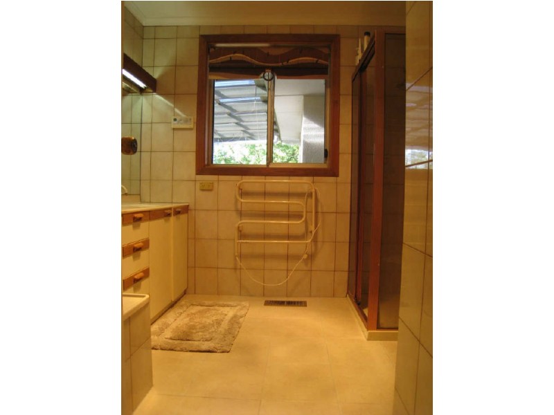 229 Phillip Avenue, Hackett ACT 2602