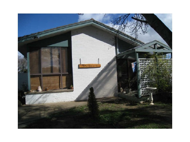 176 Osburn Drive, Macgregor ACT 2615