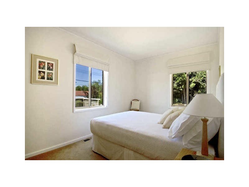 5 Maygar Street, Hughes ACT 2605