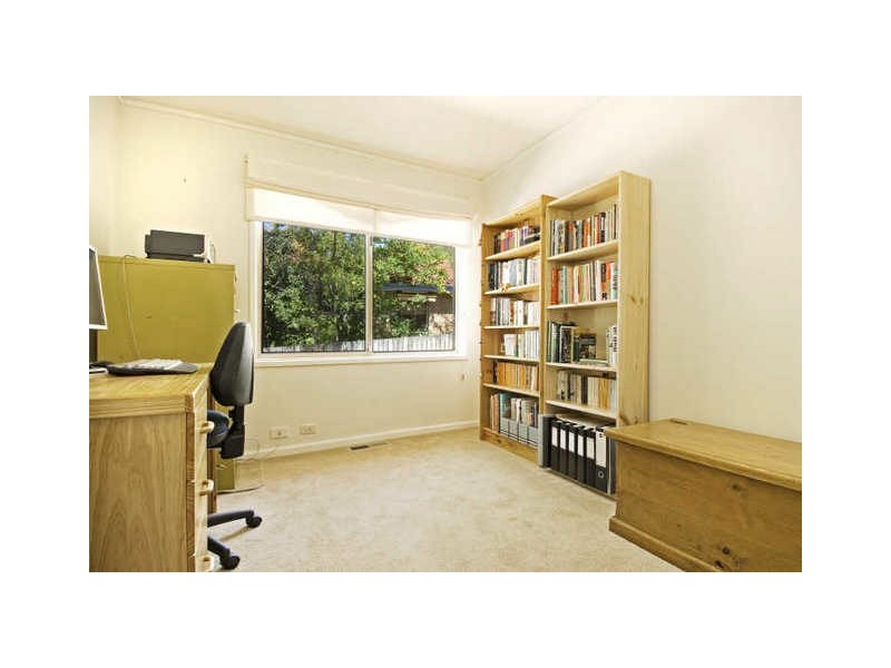 5 Maygar Street, Hughes ACT 2605