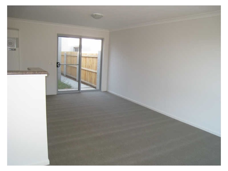 8 Rowland Street, Macgregor ACT 2615