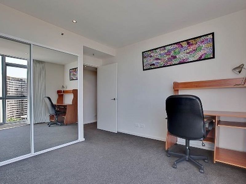 75/2 Edinburgh Avenue, City ACT 2601