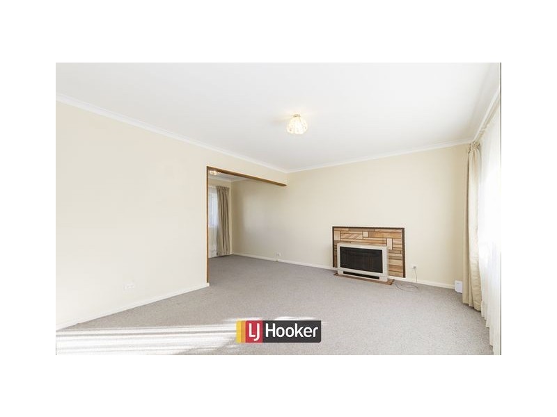 9 Maitland Street, Hackett ACT 2602