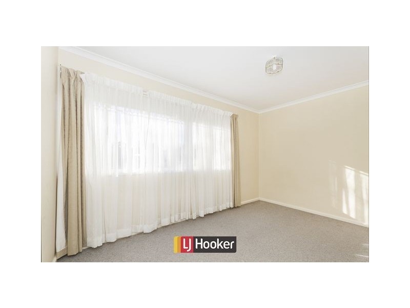 9 Maitland Street, Hackett ACT 2602