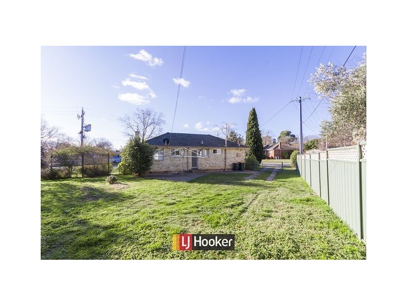 9 Maitland Street, Hackett ACT 2602