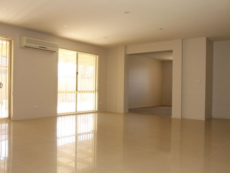 Strayleaf Crescent, Gungahlin ACT 2912