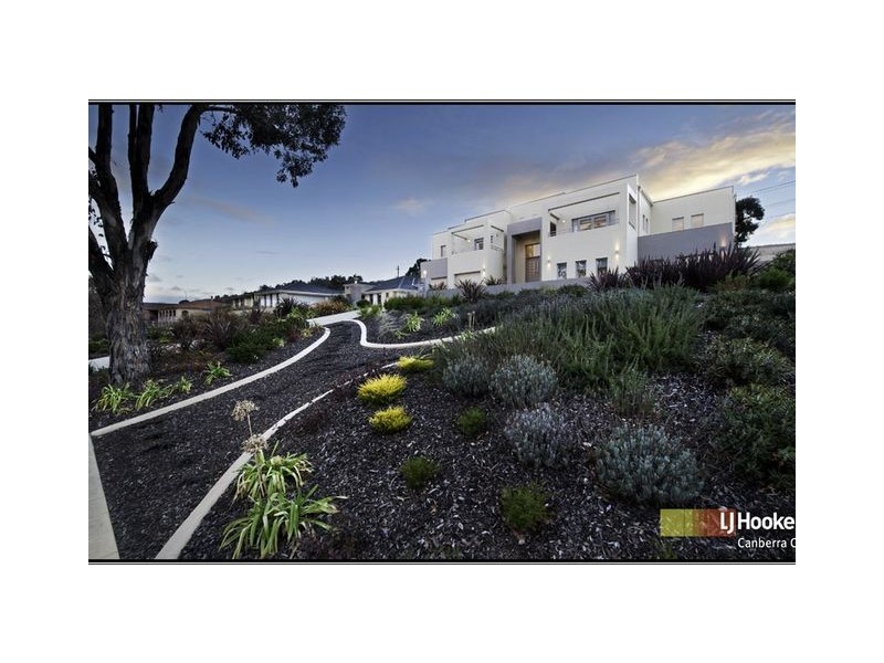 94 Allchin Circuit, Kambah ACT 2902