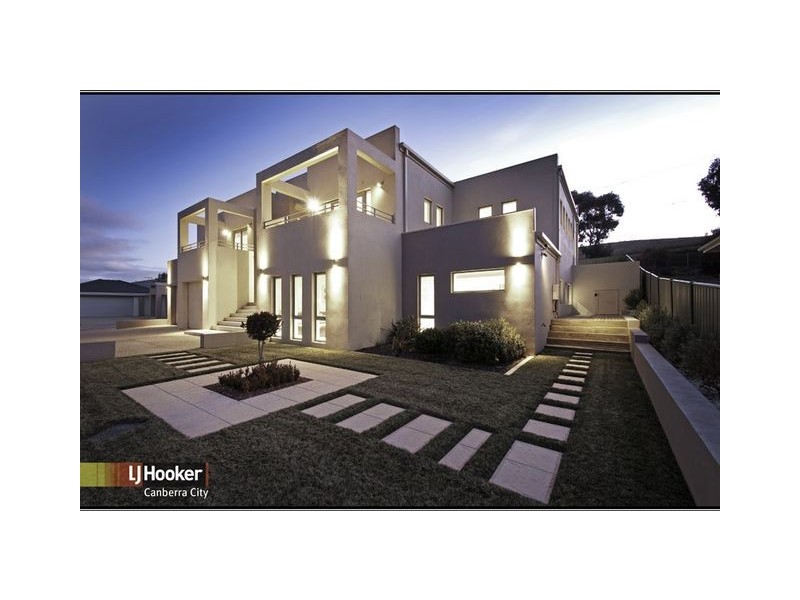 94 Allchin Circuit, Kambah ACT 2902
