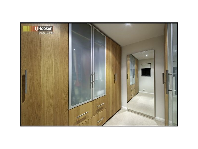 94 Allchin Circuit, Kambah ACT 2902