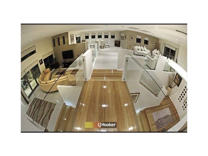 94 Allchin Circuit, Kambah ACT 2902
