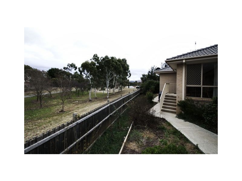 16 Mt Warning Crescent, Palmerston ACT 2913