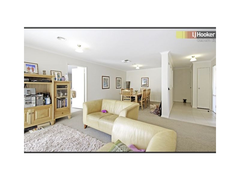 Emanuel Place, Conder ACT 2906