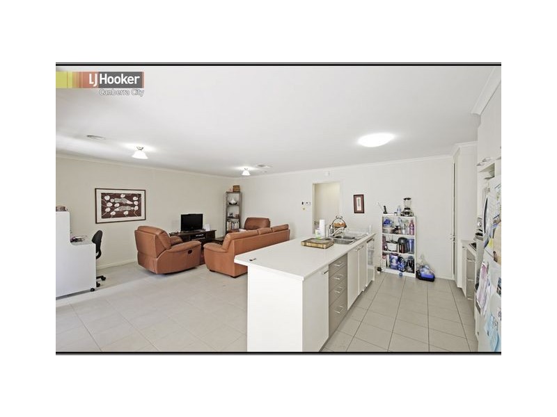 Emanuel Place, Conder ACT 2906