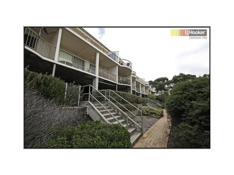 11/41 Leahy Close, Narrabundah ACT 2604