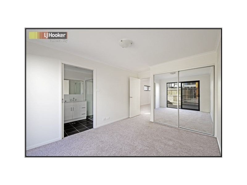 82/75 Elizabeth Jolley Crescent, Franklin ACT 2913