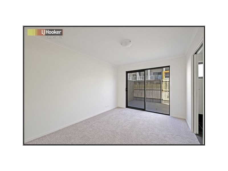 82/75 Elizabeth Jolley Crescent, Franklin ACT 2913