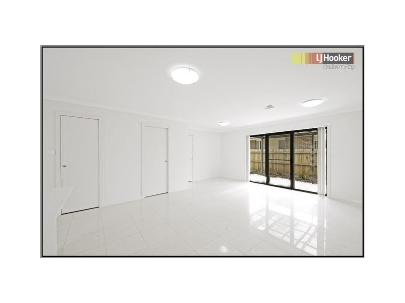 6 Ted Richards Street, Casey ACT 2913