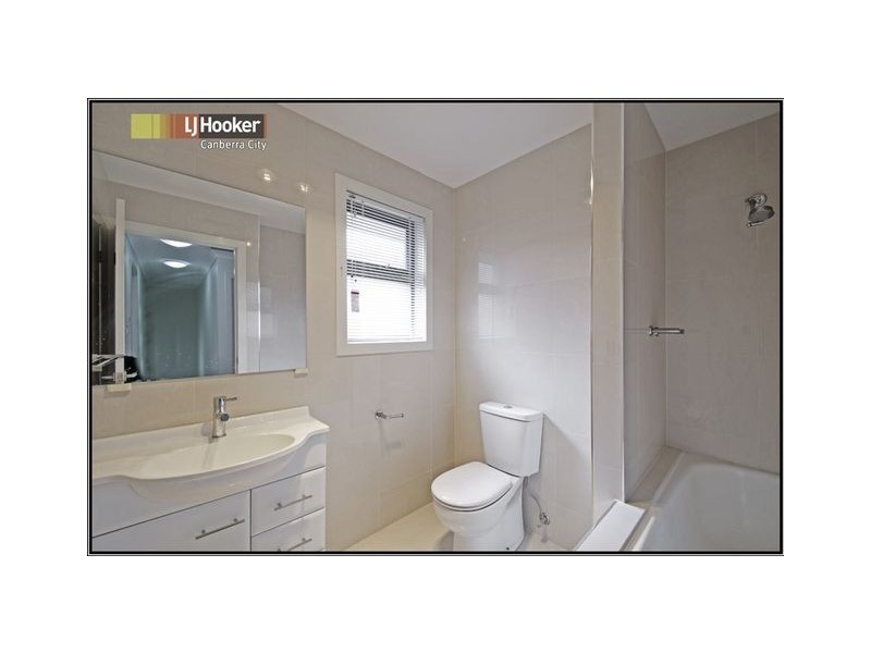 6 Ted Richards Street, Casey ACT 2913