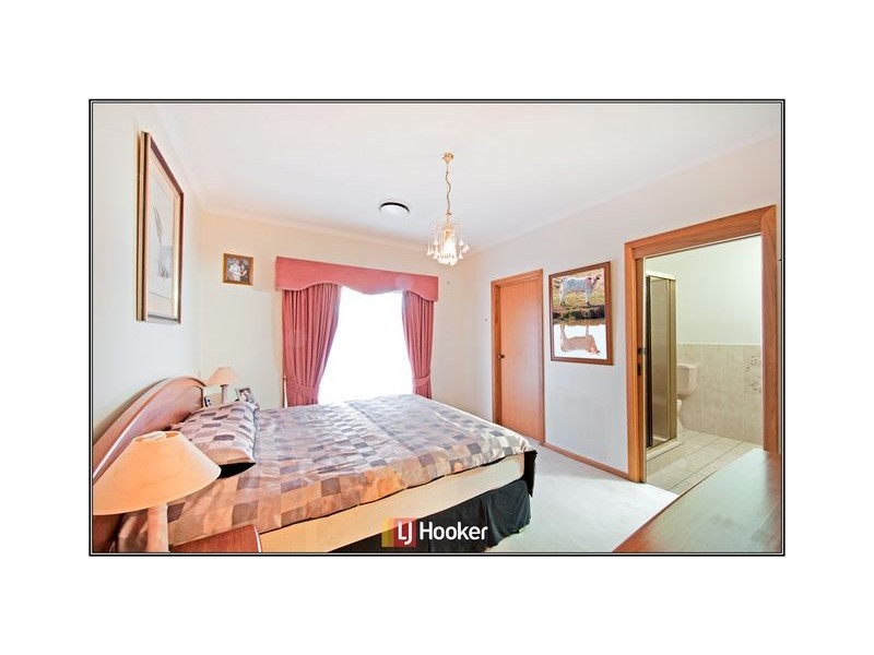 15 Bean Crescent, Mckellar ACT 2617