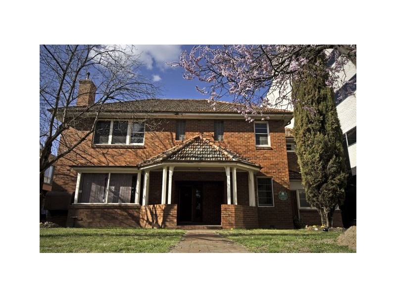 32 Lowe Street, Queanbeyan NSW 2620