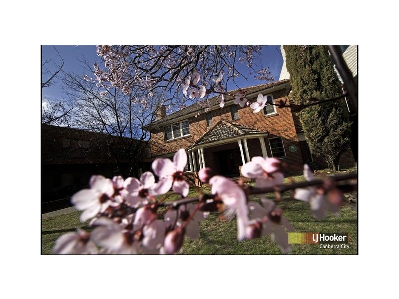 32 Lowe Street, Queanbeyan NSW 2620