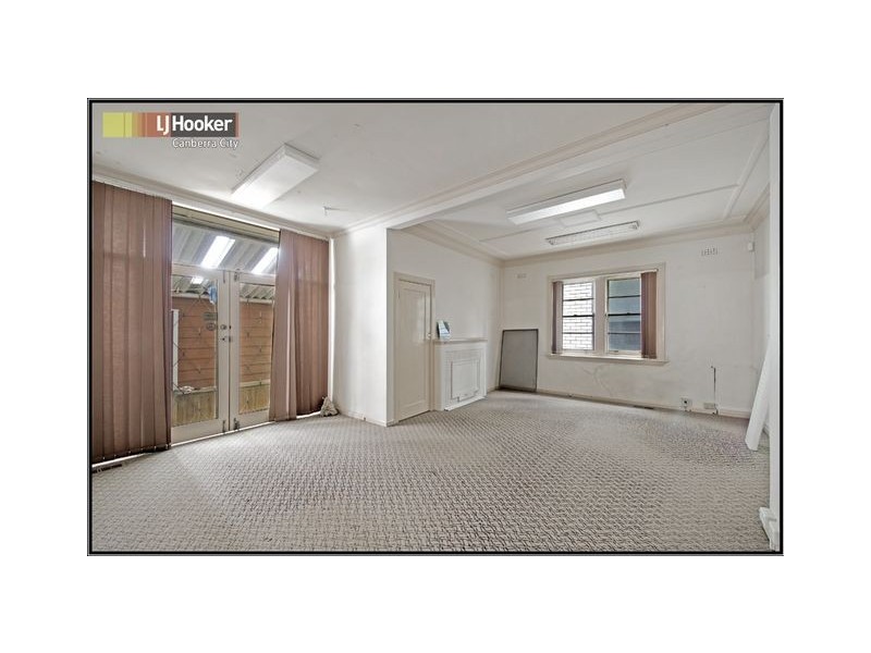 32 Lowe Street, Queanbeyan NSW 2620