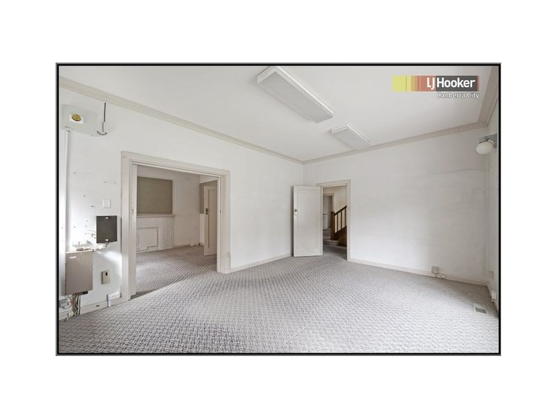 32 Lowe Street, Queanbeyan NSW 2620