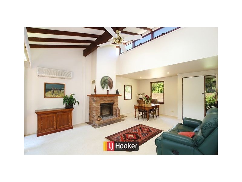 45 Barnet Close, Phillip ACT 2606