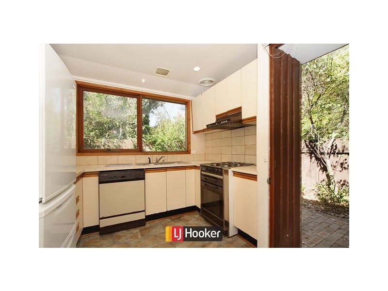 45 Barnet Close, Phillip ACT 2606
