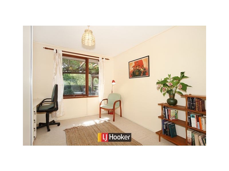 45 Barnet Close, Phillip ACT 2606