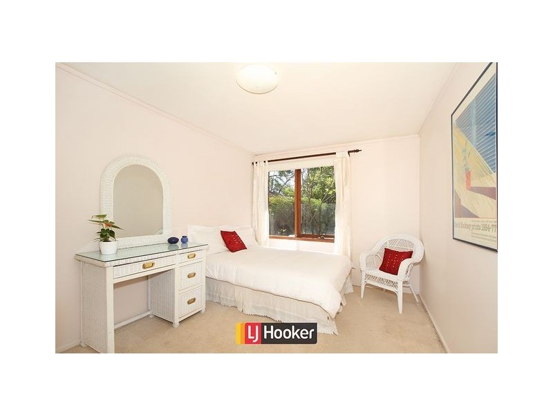 45 Barnet Close, Phillip ACT 2606