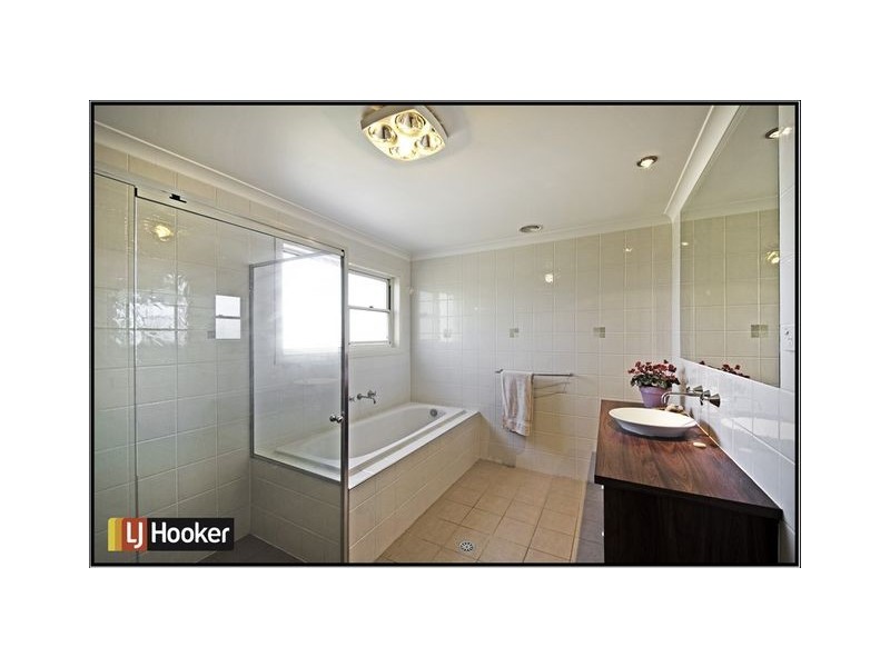 27 Sutcliffe Street, Nicholls ACT 2913