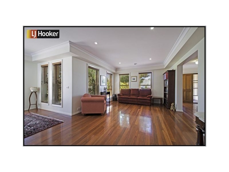 27 Sutcliffe Street, Nicholls ACT 2913