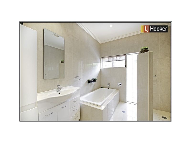 2 Jansz Crescent, Griffith ACT 2603